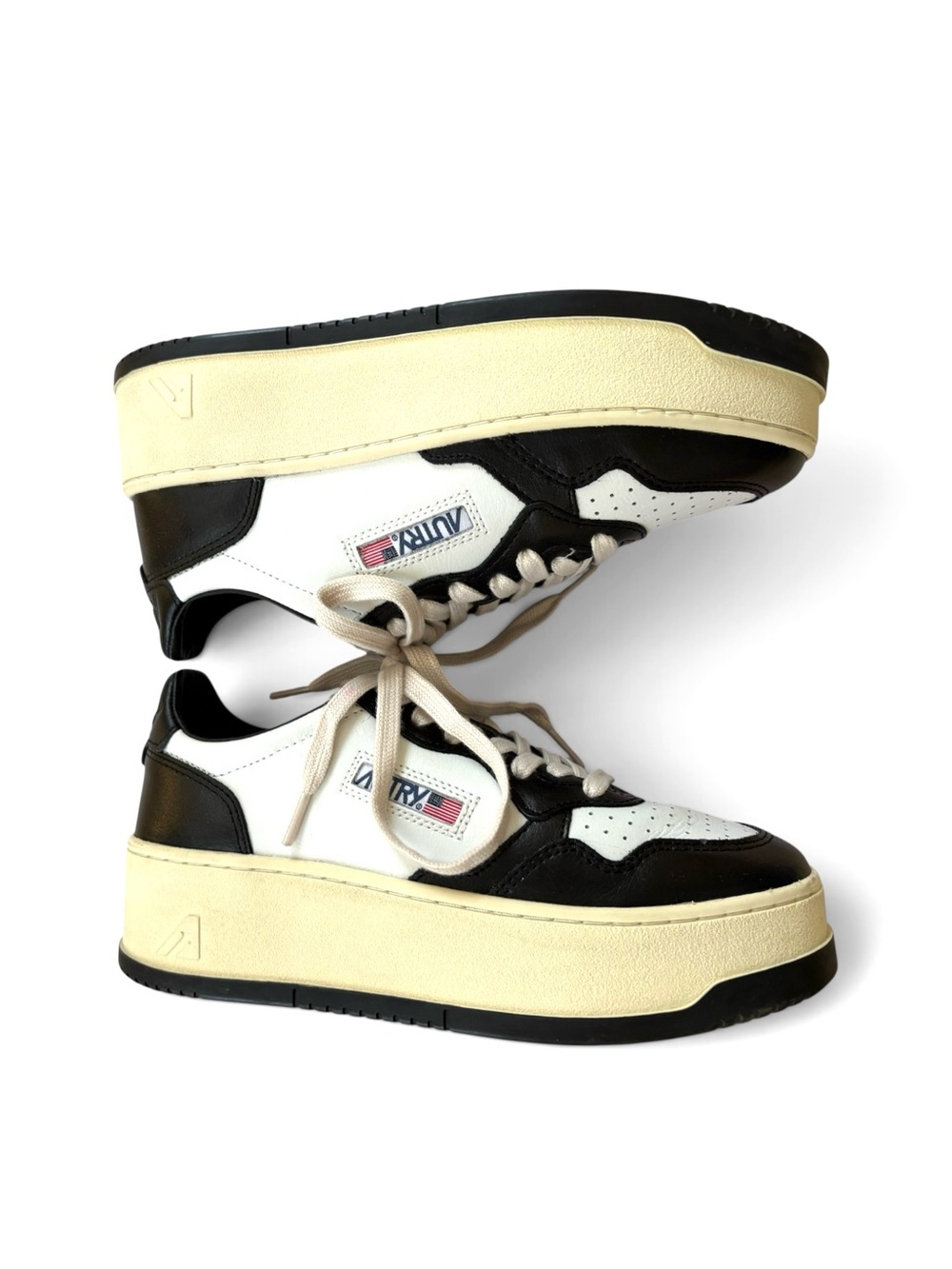 Autry NWT
Platform Low "White/Black" sneakers in Sz 8 - Picture 9 of 10